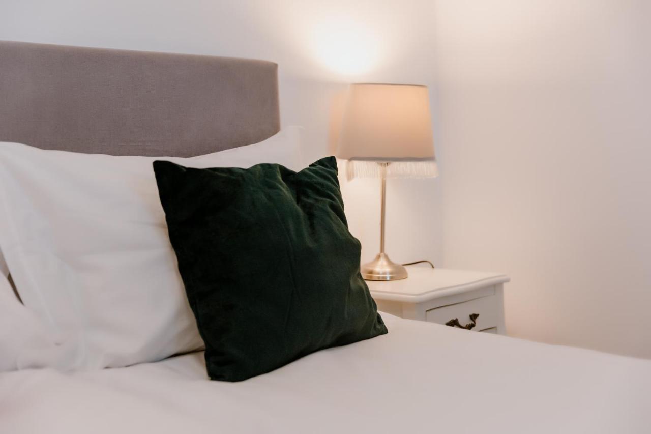 Hotel La Fontaine Hunedoara Zewnętrze zdjęcie